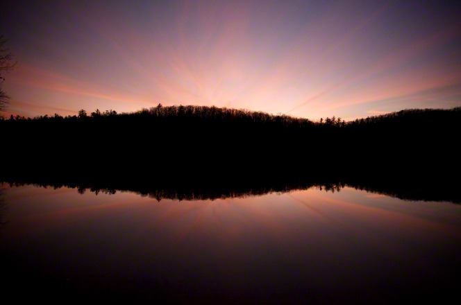 Coucher de soleil sur un lac