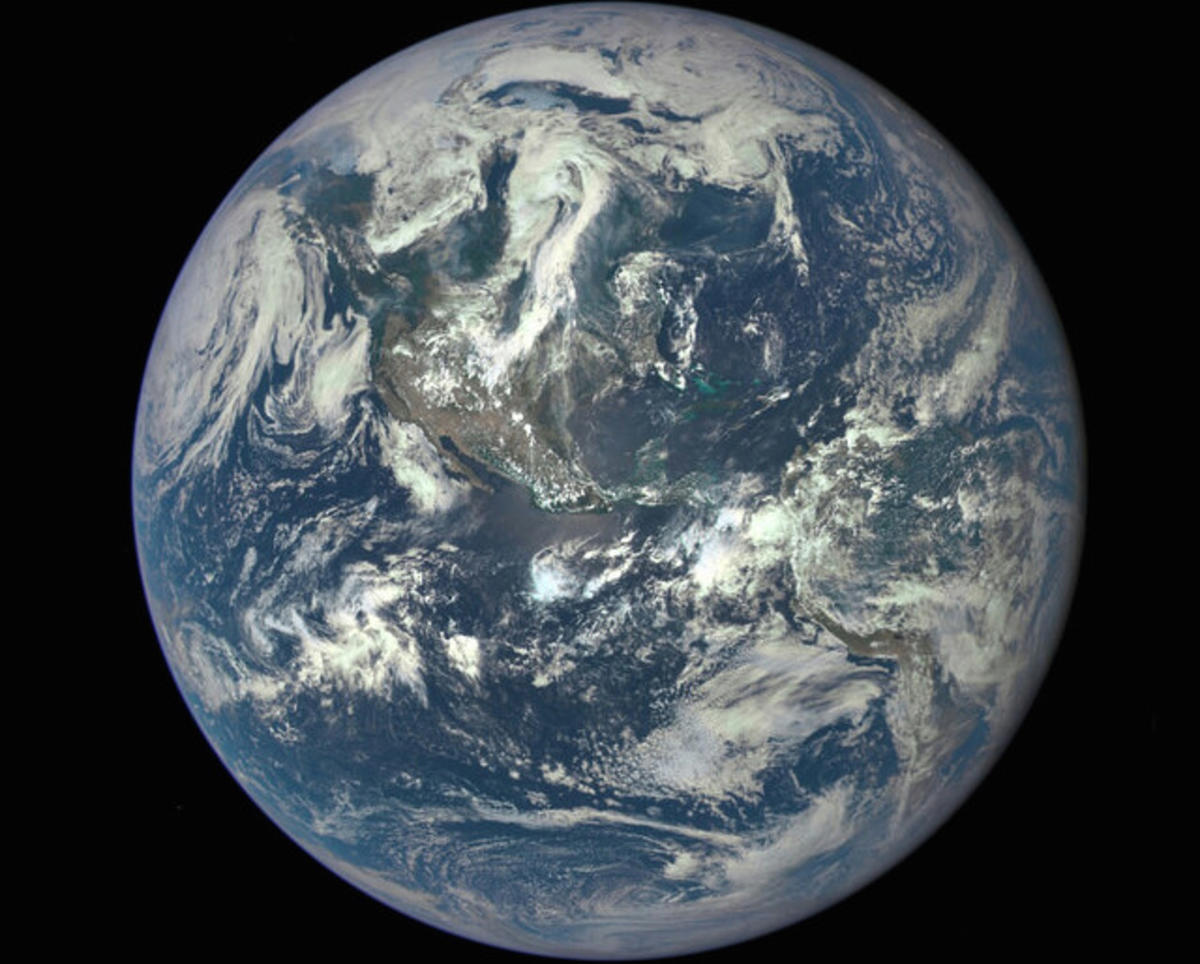 la bille bleue qu'est la Terre vue de l'espace