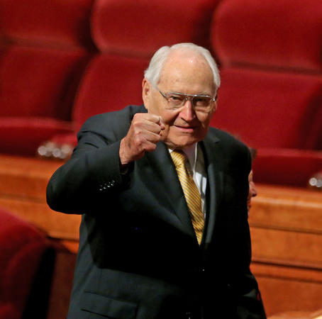 L. Tom Perry était un apôtre très apprécié