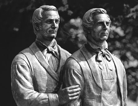 statue de Joseph et Hyrum Smith