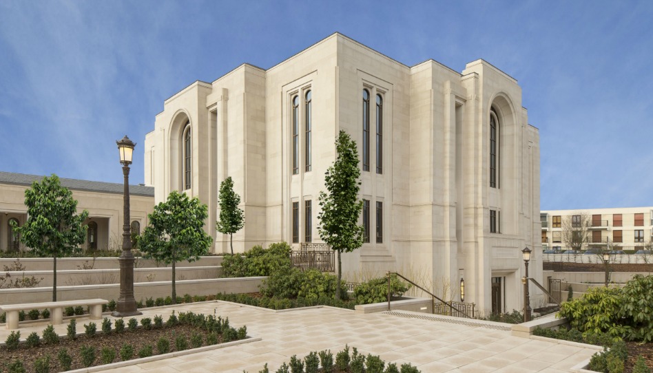 le temple de Paris a été payé par la dîme